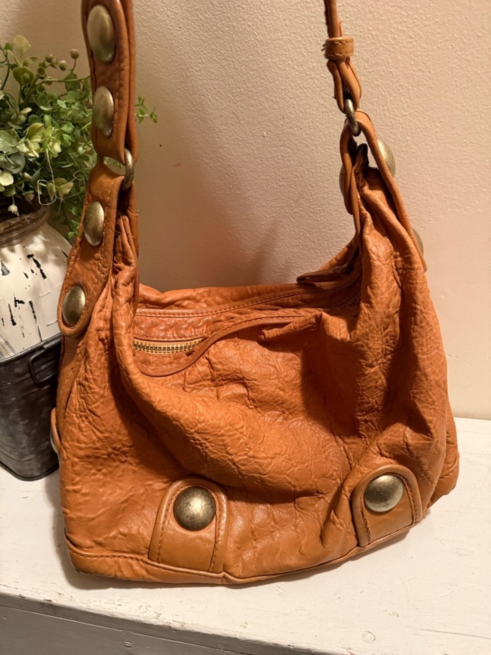Cynthia Rowley Tan Leather Shoulder Hobo Bag EUC